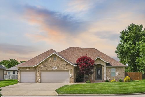 2009 E Warwick Dr, Ozark, MO, 65721-8078 | Card Image