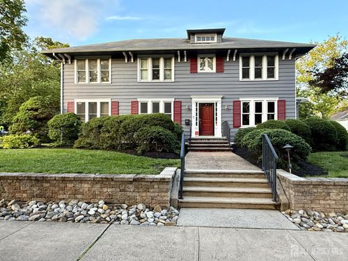 525 S 2nd Ave, Highland Park, NJ, 08904-2230 | Card Image