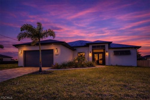 1227 40th Pl, Cape Coral, FL, 33993-9104 | Card Image
