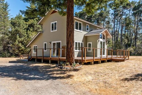 43014 Little Lake Rd, Mendocino, CA, 95460-9782 | Card Image