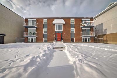 1 - 3511 15 St Sw, Condo with 2 bedrooms, 1 bathrooms and 1 parking in Calgary AB | Image 1