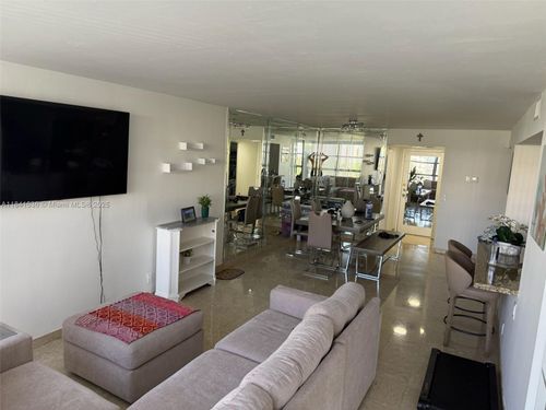 apt-404-400 Leslie Dr, Hallandale Beach, FL, 33009-2964 | Card Image