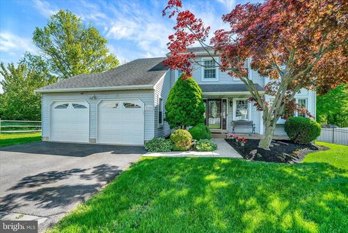 2125 Robin Dr, Warrington, PA, 18976-1566 | Card Image