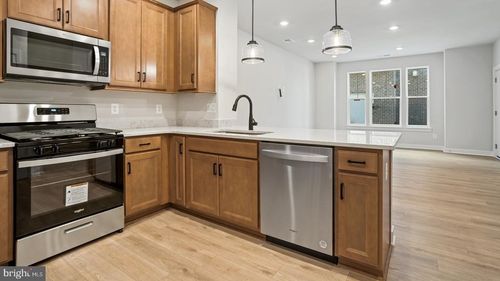 45166 Drowes Ter, DULLES, VA, 20166-9015 | Card Image