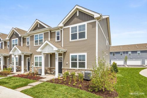 2261 Riesling Rd, Oswego, IL, 60543-6710 | Card Image