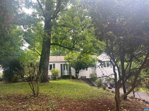 1429 Gentry Ln, Charlottesville, VA, 22903 | Card Image