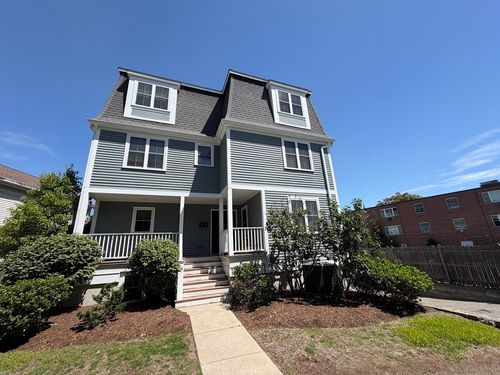 18-18 Gilkey Ct, Watertown, MA, 02472-3922 | Card Image