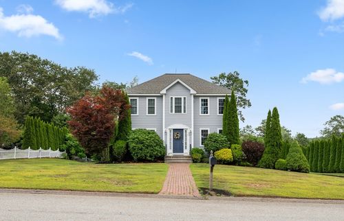 40 Brunelle Dr, Rutland, MA, 01543-1445 | Card Image