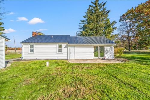 15245 Georgia Road, Middlefield, OH, 44062 | Card Image