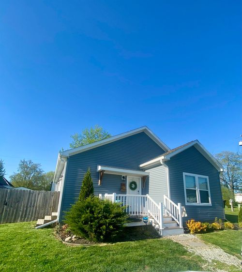 105 S Washington St, Pine Village, IN, 47975 | Card Image