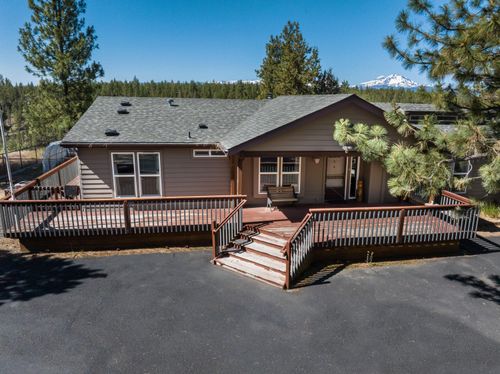 16959 Canyon Crest Dr, Sisters, OR, 97759-9758 | Card Image