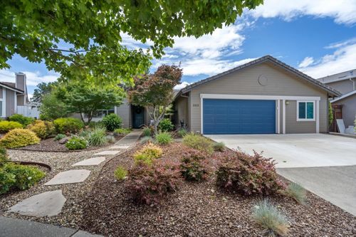 3323 Cambridge Ct, Napa, CA, 94558-4264 | Card Image