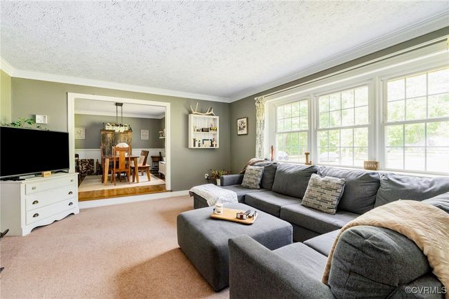 Entertaining made easy with this much space! | Image 7
