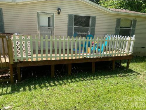 3-1164 Smith Woods Ln, Hickory Grove, SC, 29717-7790 | Card Image
