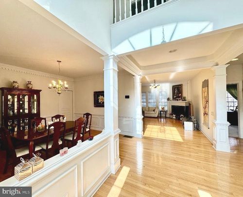 8-9 Ridings Way, West Chester, PA, 19382-7486 | Card Image