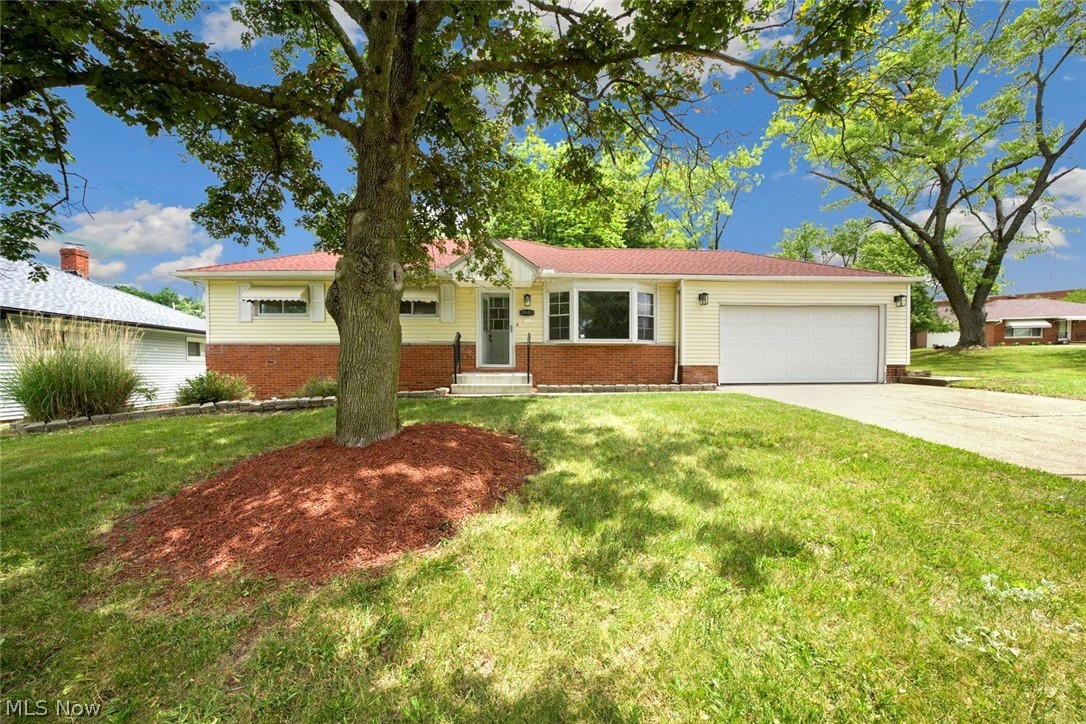 Longman Ln, Cleveland, OH 44128