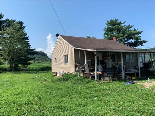 2861 State Route 156, Spring Church, PA, 15686-1042 | Card Image