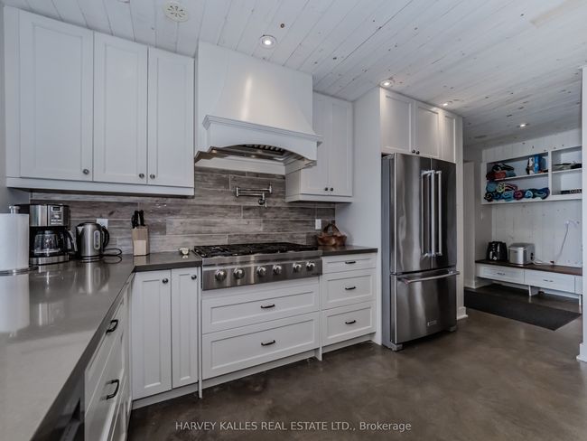 1911 Mortimers Point Rd, Home with 6 bedrooms, 3 bathrooms and 5 parking in Port Carling ON | Image 14