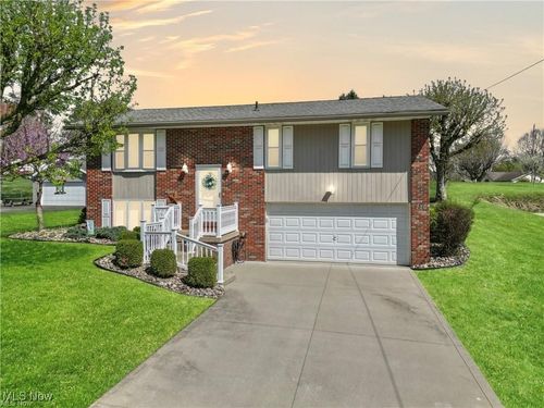 220 Bantam Ridge Ct, Wintersville, OH, 43953-4235 | Card Image