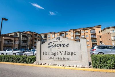 226 - 5300 48 St, Condo with 1 bedrooms, 2 bathrooms and 1 parking in Red Deer AB | Image 3