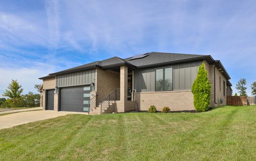6165 S Maryland Ave, Springfield, MO, 65810-3031 | Card Image
