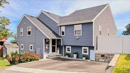 35 Prospect Ave, Hull, MA, 02045-2024 | Card Image