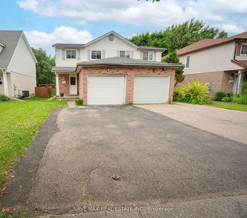 92 Highland Cres, Kitchener, ON, N2M5C1 | Card Image