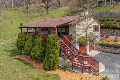 134 Hillside Dr, Maggie Valley, NC, 28751-8754 | Card Image