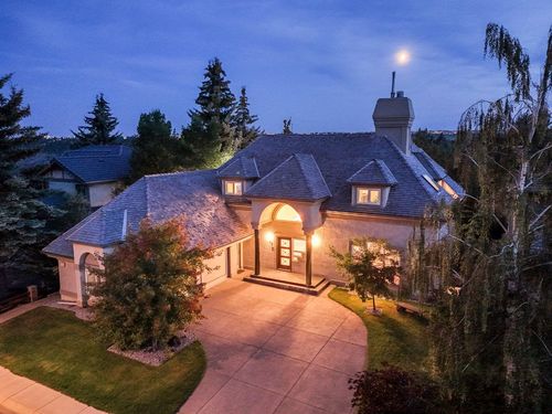 42 Woodhaven Cres Sw, Calgary, AB, T2W5S3 | Card Image