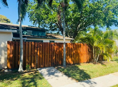 3d-1005 Manor Dr, Palm Springs, FL, 33461-2932 | Card Image