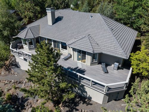1166 Nw Redfield Cir, Bend, OR, 97703-5444 | Card Image