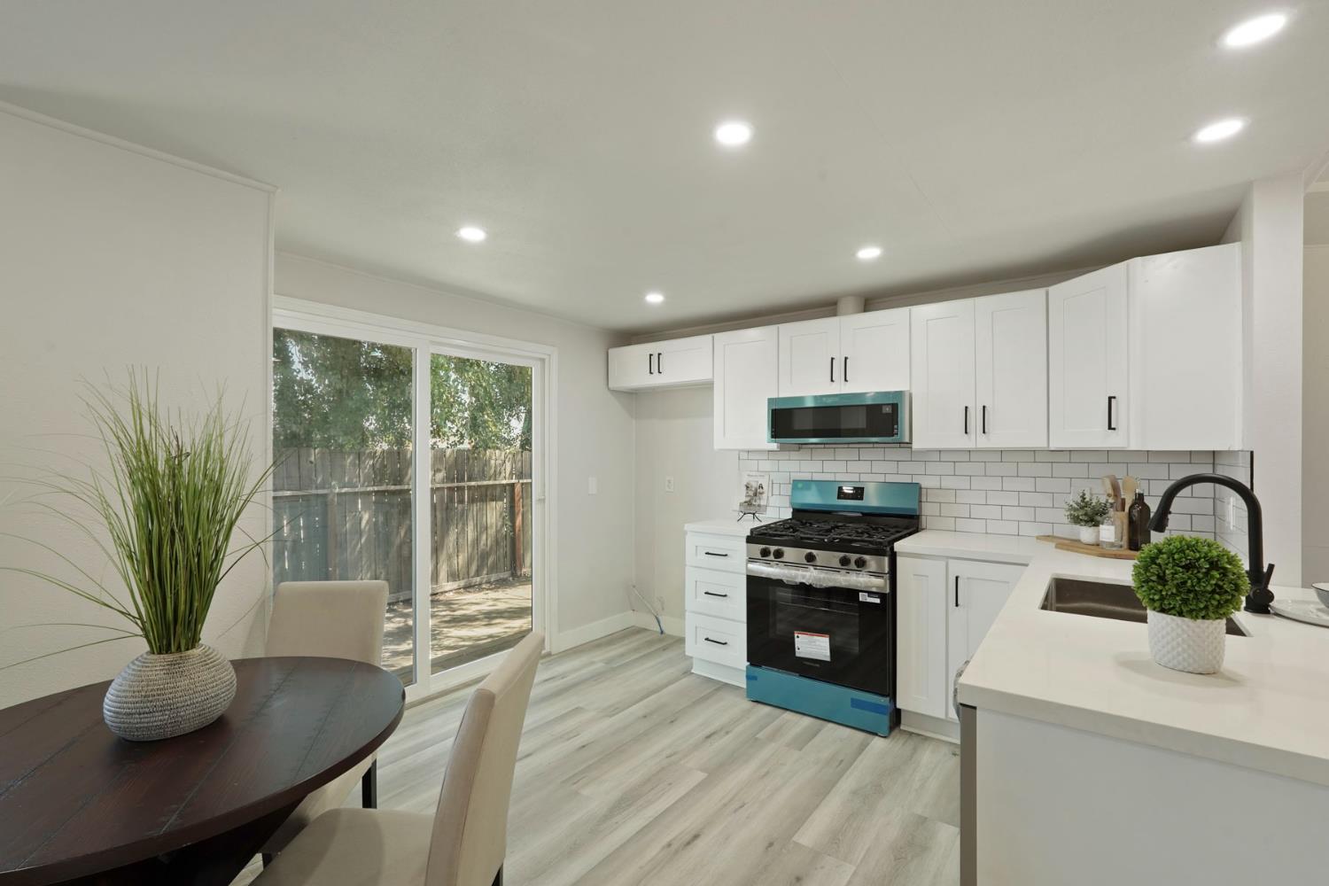 Residential in Empire 5