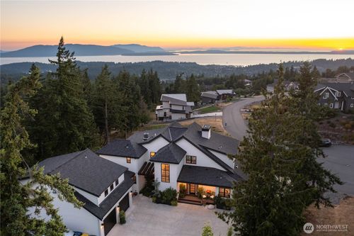 4332 Samish Crest Dr, Bellingham, WA, 98229-3343 | Card Image