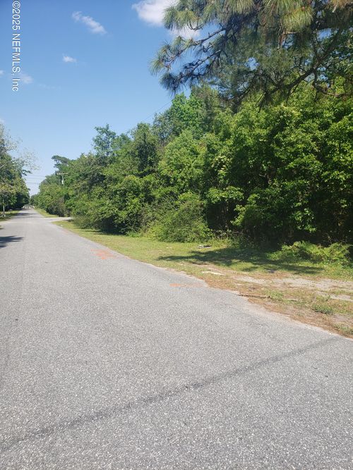 563 Hammond Blvd, Jacksonville, FL, 32220-2307 | Card Image