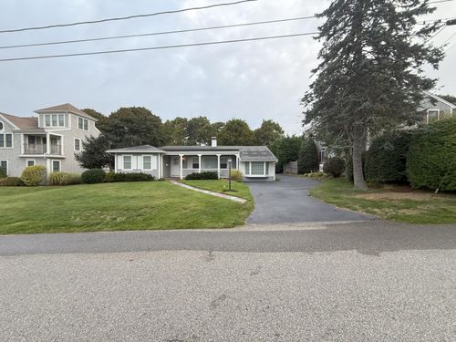 40 Studley Rd, Hyannis, MA, 02601-4429 | Card Image
