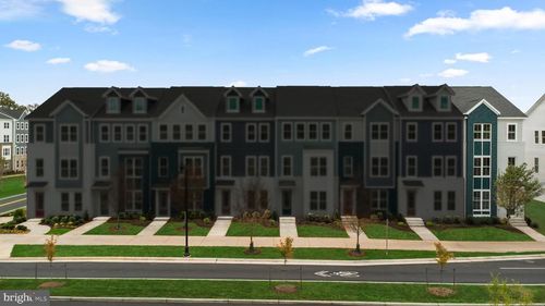 9739 Grant Ave, MANASSAS, VA, 20110-5934 | Card Image