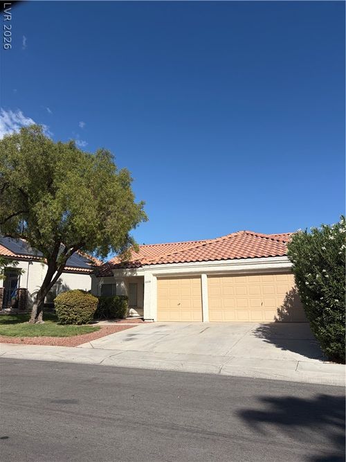 0-2226 Crown Valley Ln, North Las Vegas, NV, 89032-3069 | Card Image