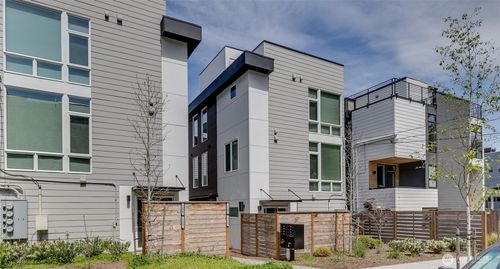 a-130 W Florentia St, Seattle, WA, 98119-2351 | Card Image