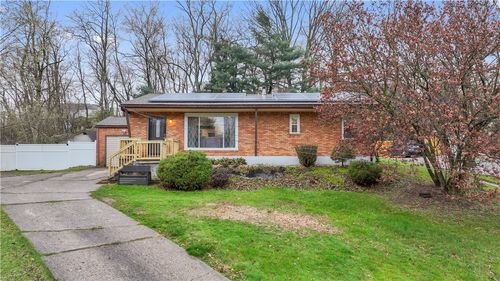 23 Winter Dr, Mc Kees Rocks, PA, 15136-1244 | Card Image