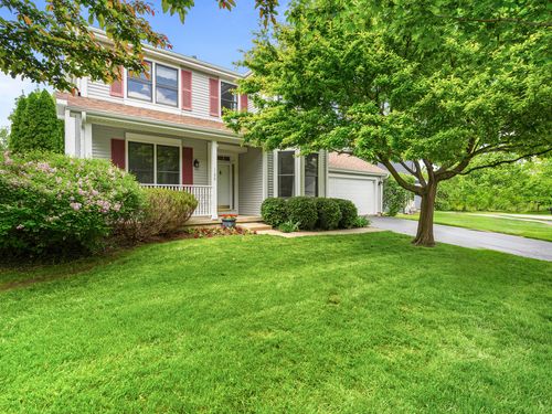 1196 Edgewater Ln, Antioch, IL, 60002-2093 | Card Image