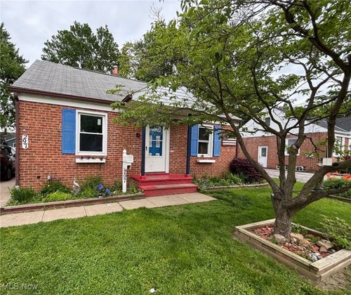 297 Chestnut St, Painesville, OH, 44077-2749 | Card Image