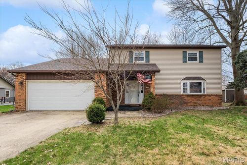 504 Crestwood Dr, Swansea, IL, 62226-1888 | Card Image