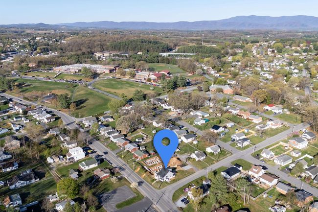 422 Grubert Ave, House other with 3 bedrooms, 2 bathrooms and null parking in STAUNTON VA | Image 61