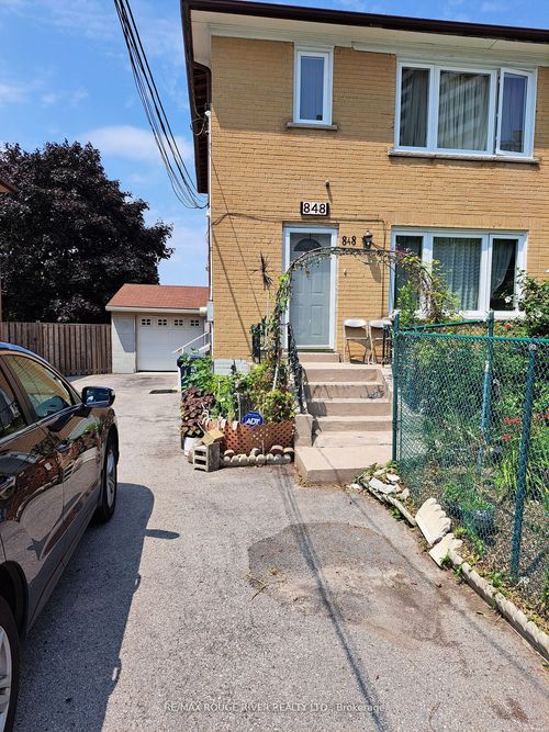 bsmt-848 Danforth Rd, Scarborough, ON, M1K1H5 | Card Image