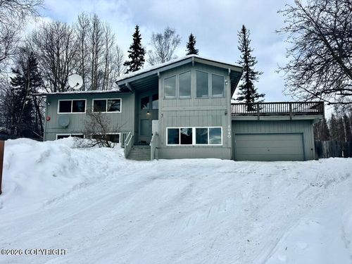 8040 Opal Cir, Anchorage, AK, 99502-4542 | Card Image