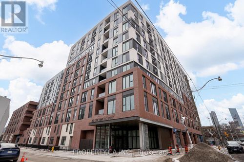 646-30 Dreamers Way, Toronto (Regent Park), ON, M5A0Y7 | Card Image