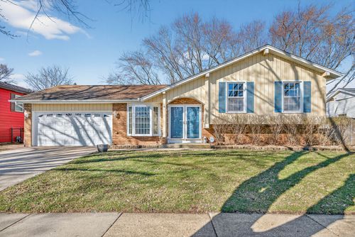 14 Devonshire Cir, Elgin, IL, 60123-1213 | Card Image