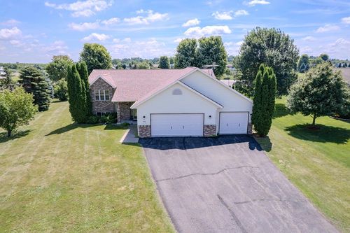 2078 Gary Lee Dr, Kronenwetter, WI, 54455-7206 | Card Image