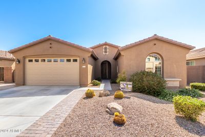 211 W Leatherwood Avenue, House other with 4 bedrooms, 2 bathrooms and null parking in Queen Creek AZ | Image 1