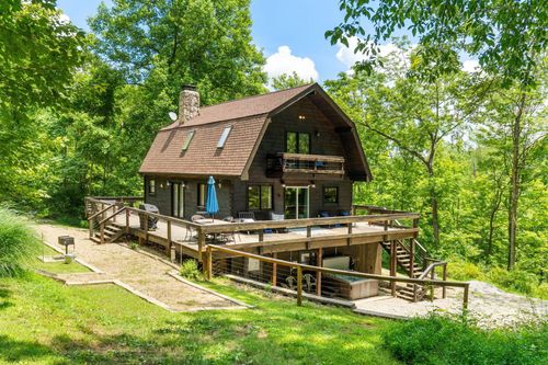 26060 Wildcat Hollow Rd, Rockbridge, OH, 43149-9645 | Card Image